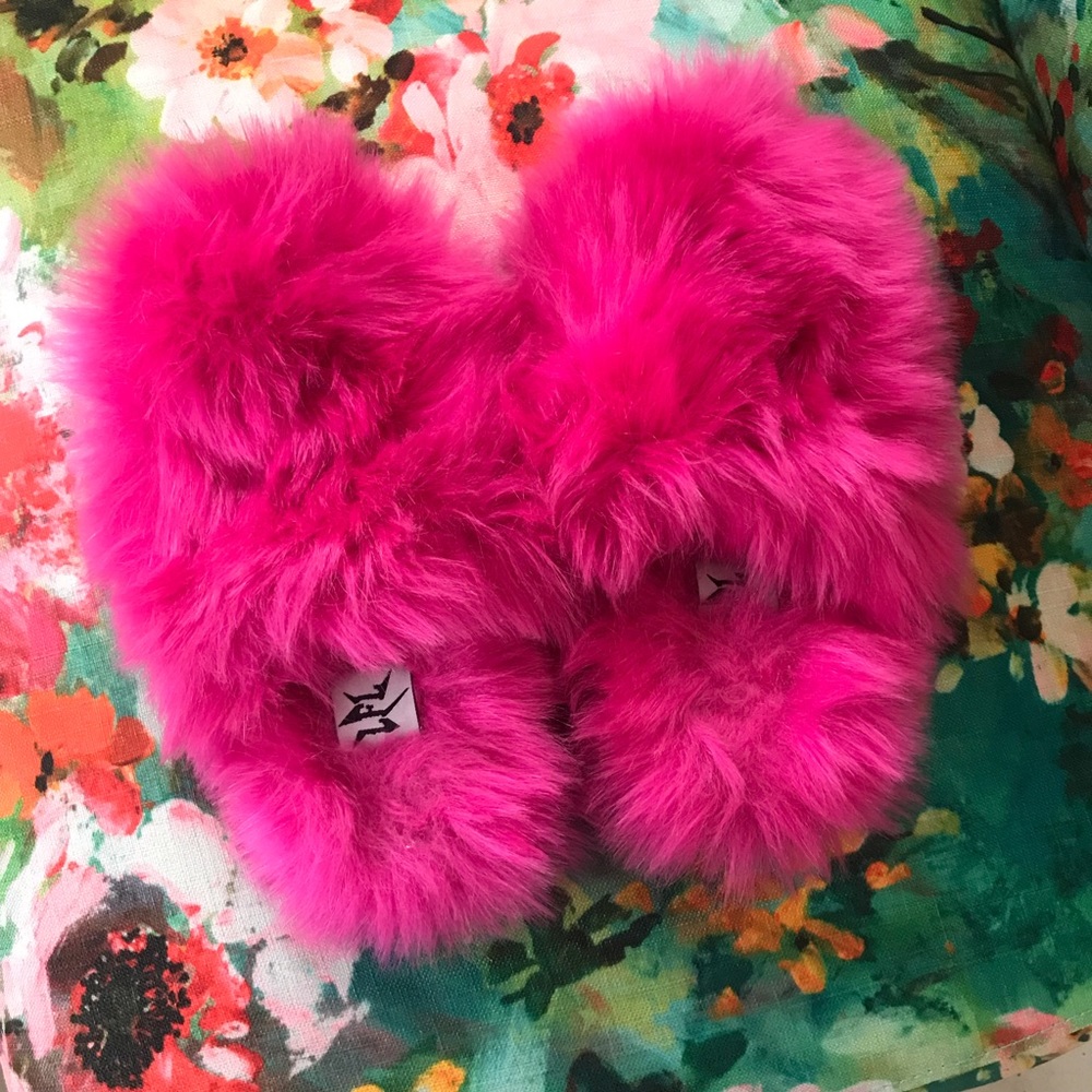 Lust for life Fur slippers / fluffy slippers